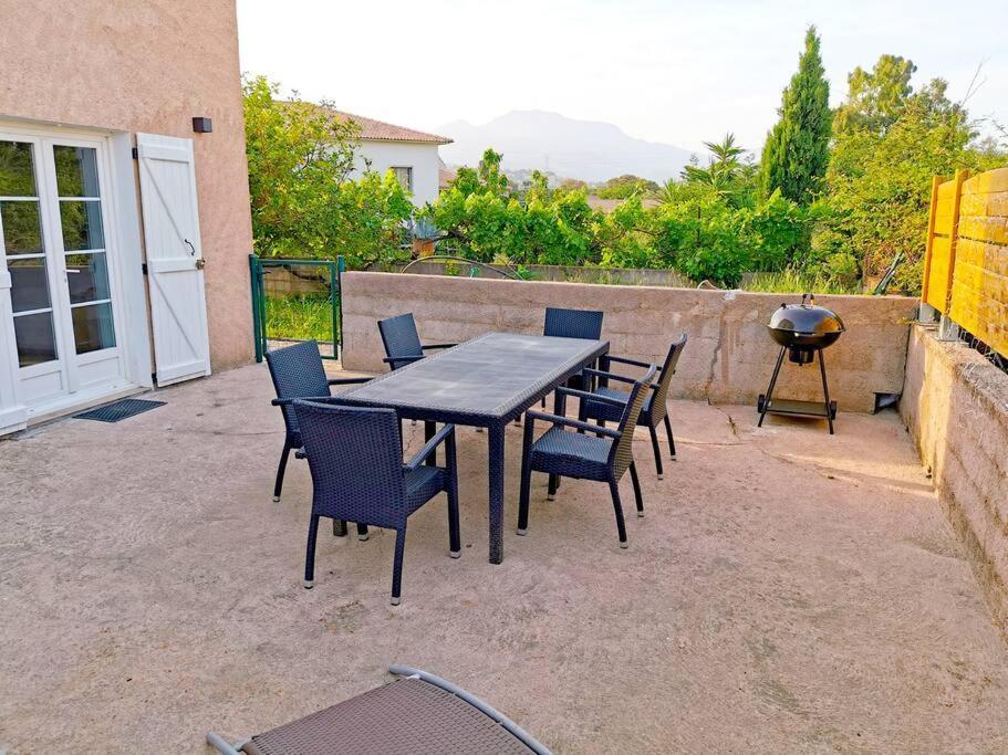 Charmant Appartement, T2 50M2, A Biguglia Esterno foto